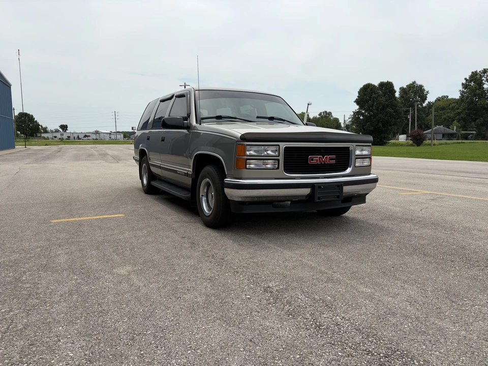 1999 GMC Yukon 1st Gen - Image 17 of 31