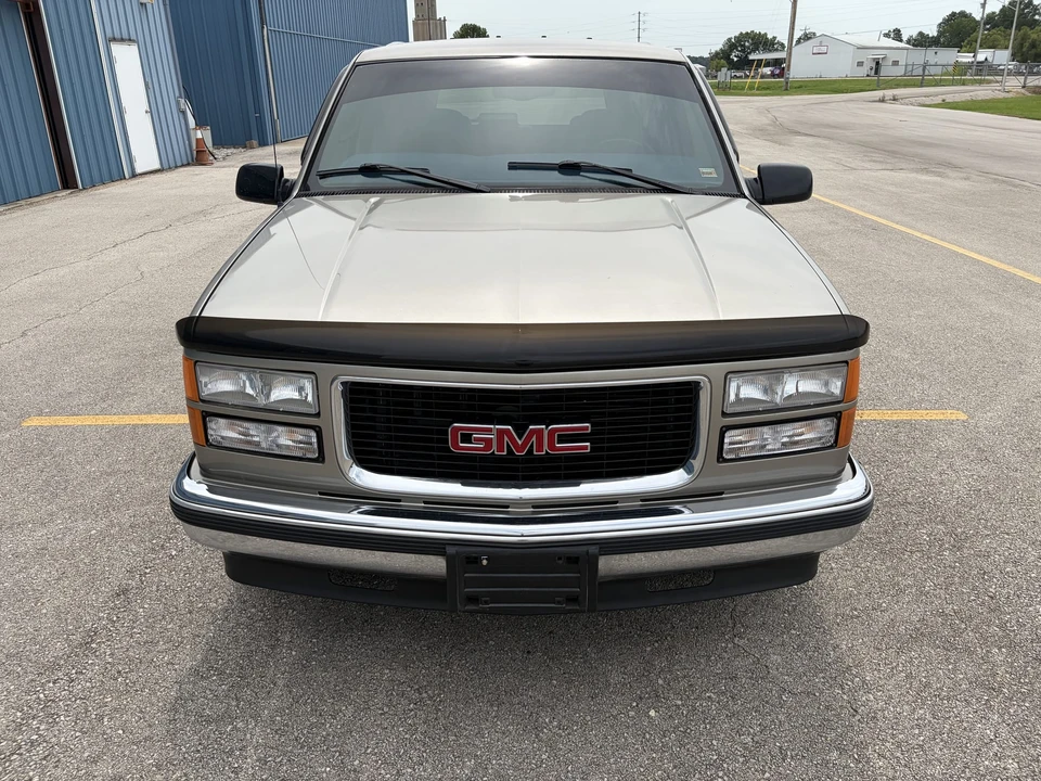 1999 GMC Yukon 1st Gen - Image 18 of 31