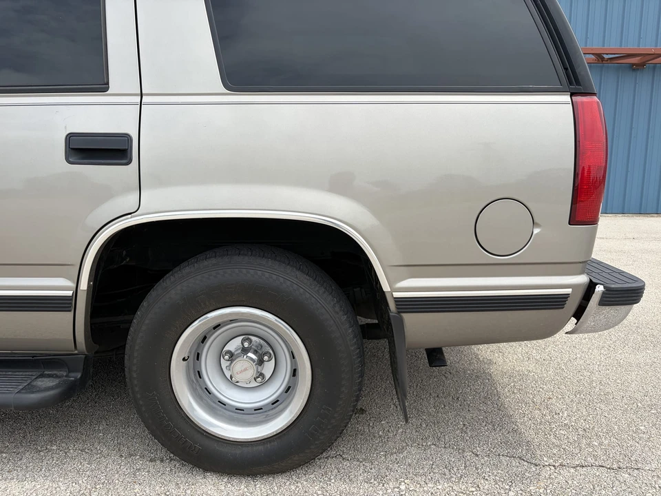 1999 GMC Yukon 1st Gen - Image 29 of 31