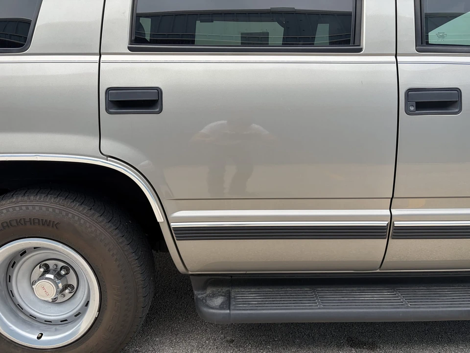 1999 GMC Yukon 1st Gen - Image 21 of 31