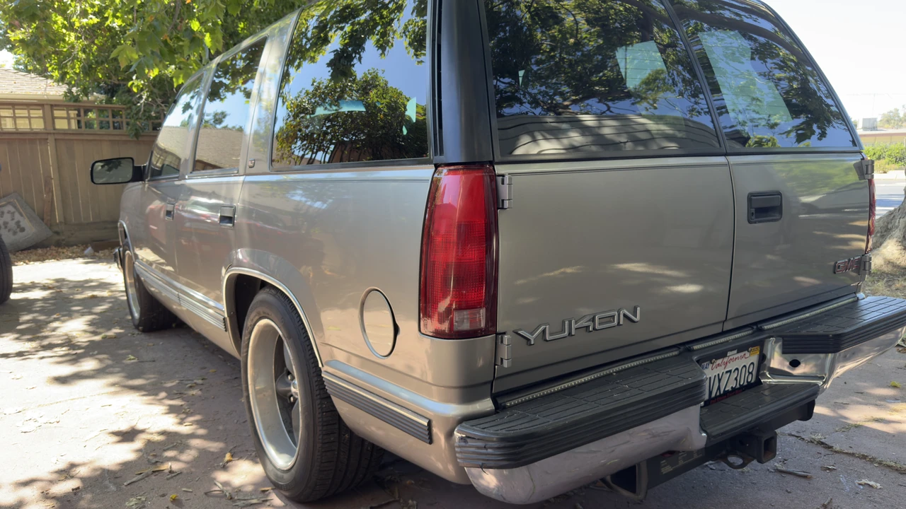 1999 GMC Yukon 1st Gen - Image 12 of 31