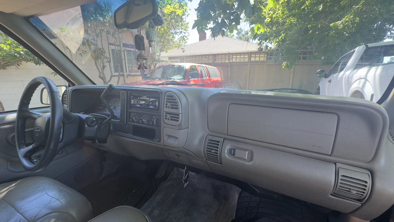 1999 GMC Yukon 1st Gen - Image 24 of 31