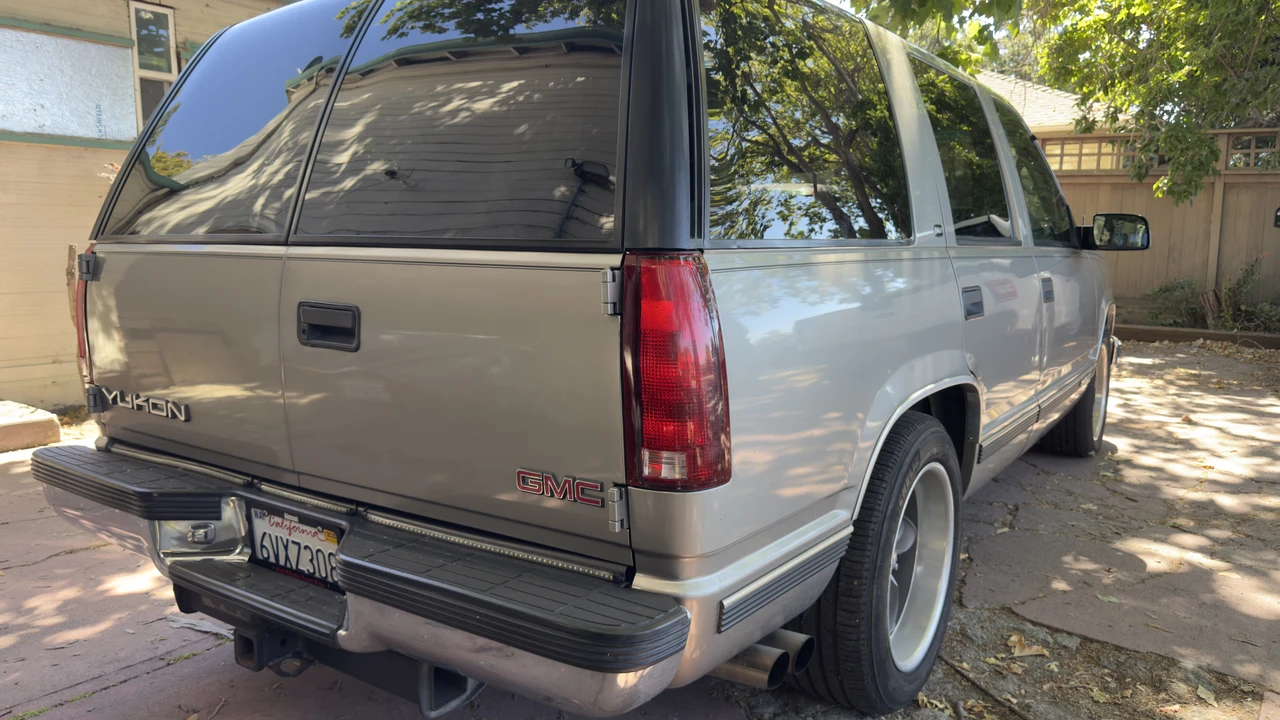 1999 GMC Yukon 1st Gen - Image 9 of 31