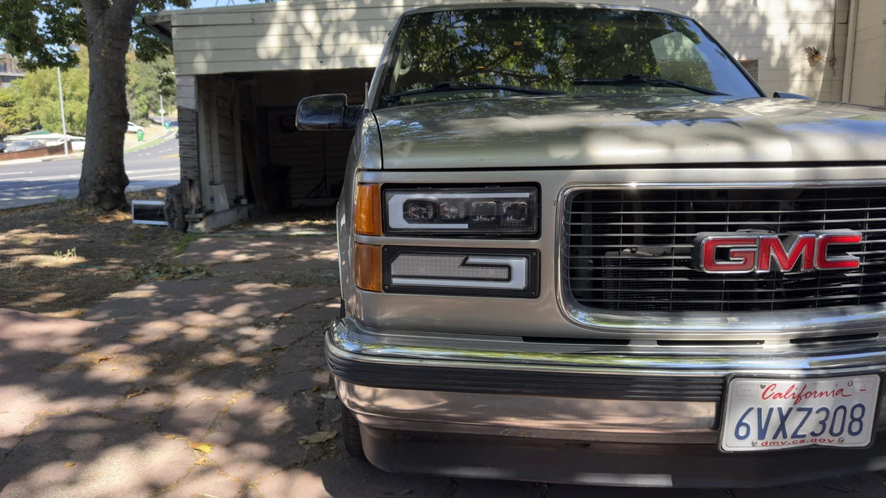 1999 GMC Yukon 1st Gen - Image 4 of 31