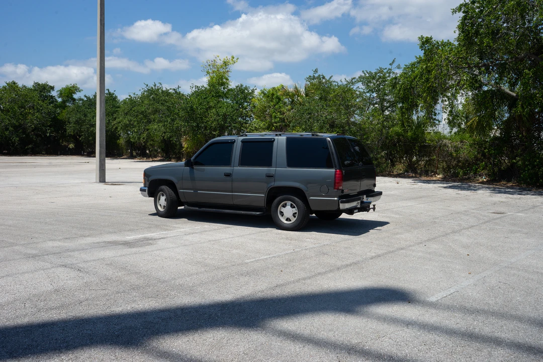 1999 GMC Yukon 1st Gen - Image 19 of 31