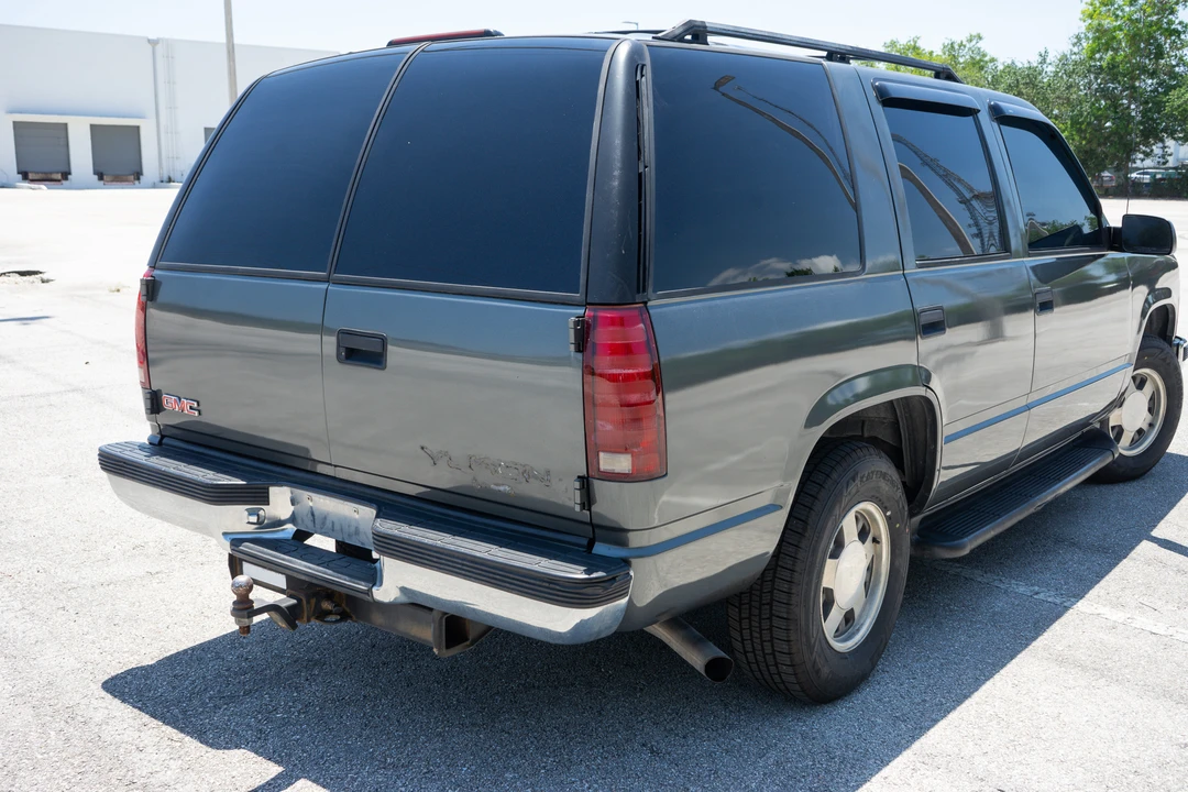 1999 GMC Yukon 1st Gen - Image 28 of 31