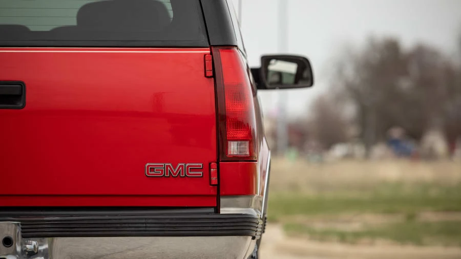 1999 GMC Yukon 1st Gen - Image 11 of 19