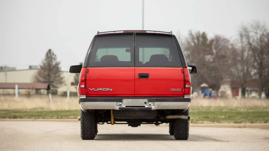 1999 GMC Yukon 1st Gen - Image 14 of 19