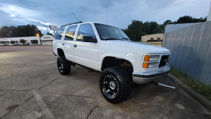 1999 GMC Yukon 1st Gen - Image 4 of 11