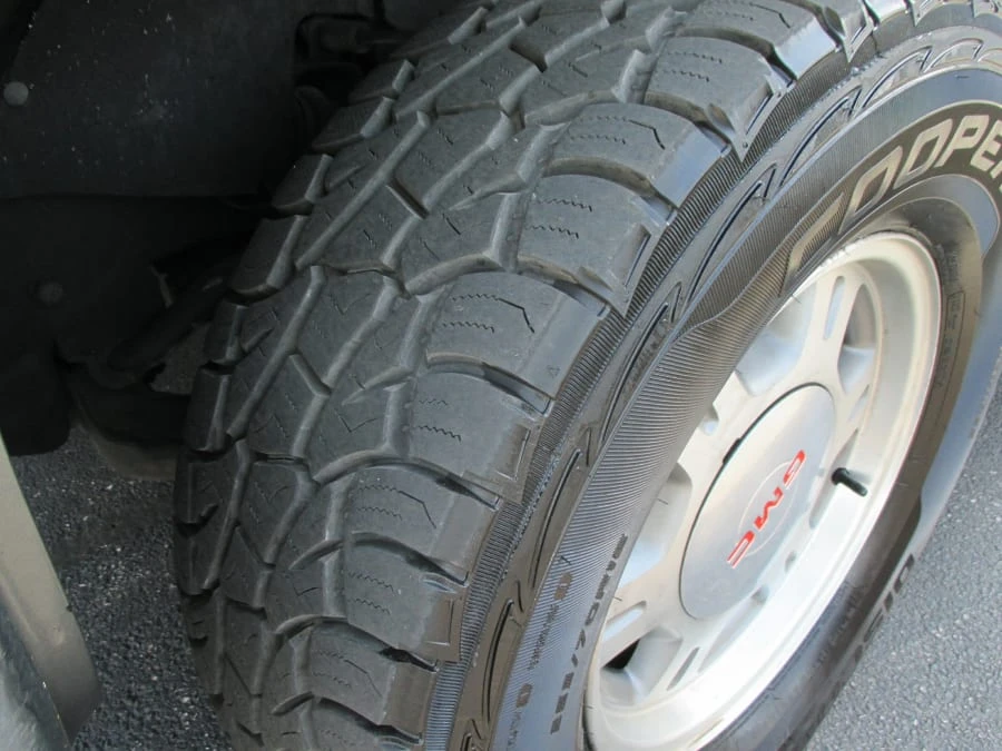 1999 GMC Yukon 1st Gen - Image 21 of 24