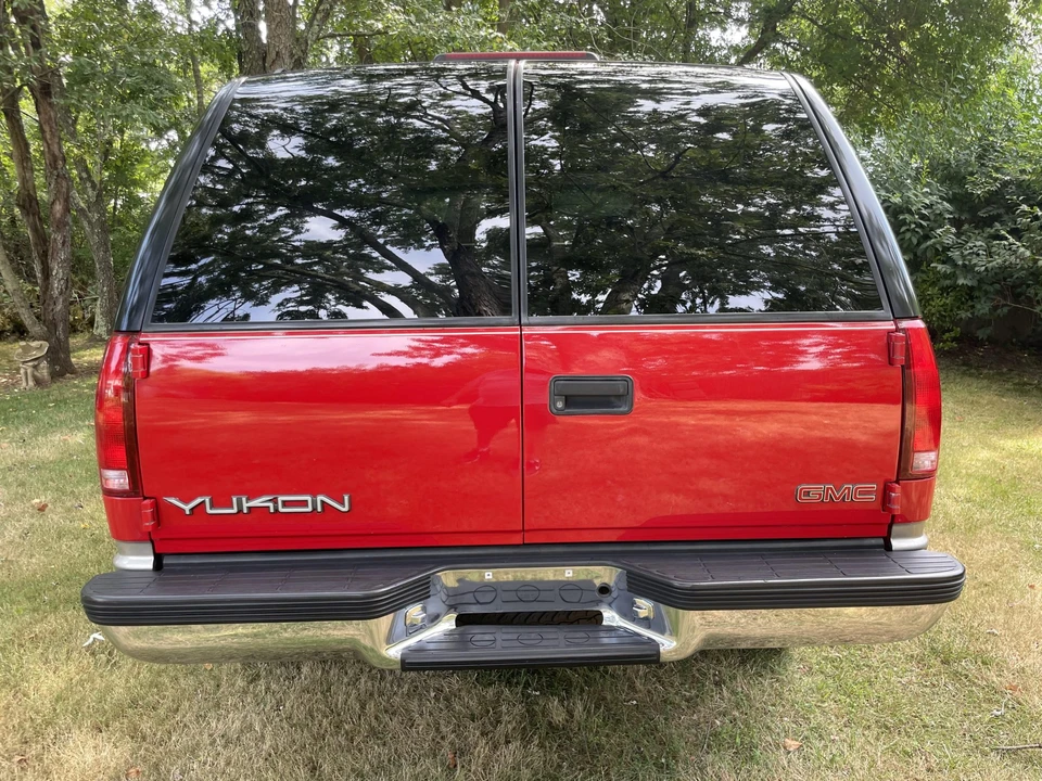 1999 GMC Yukon 1st Gen - Image 13 of 31