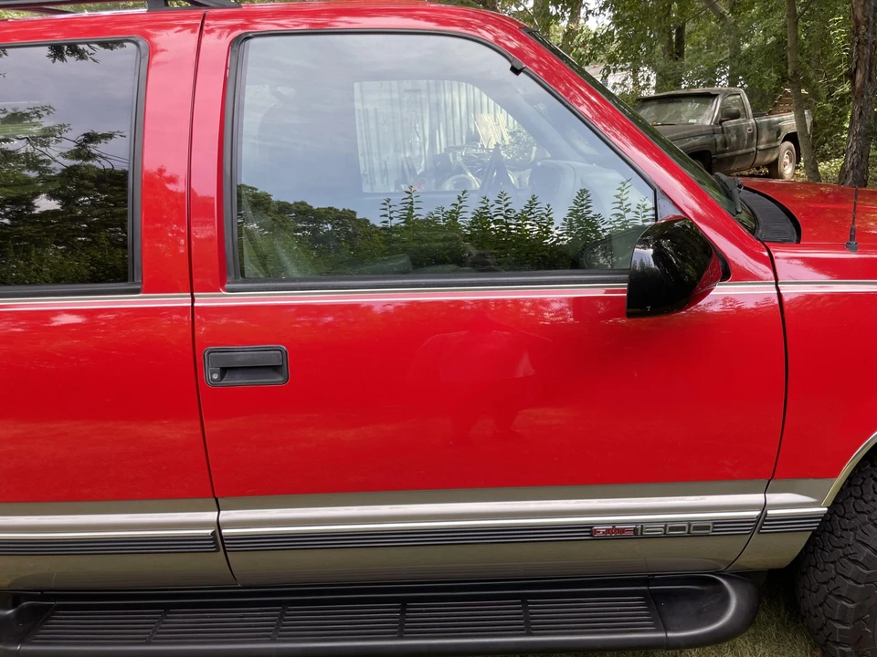 1999 GMC Yukon 1st Gen - Image 26 of 31