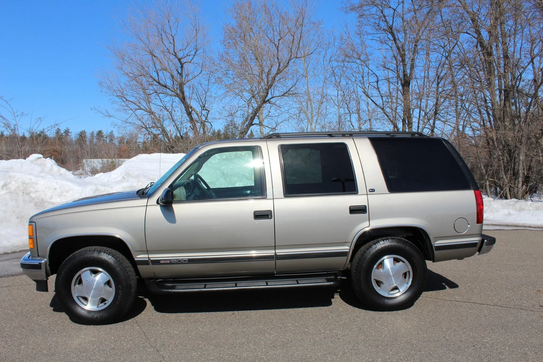 1999 GMC Yukon 1st Gen - Image 3 of 31
