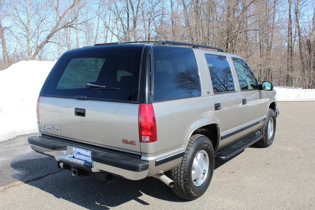 1999 GMC Yukon 1st Gen - Image 9 of 31