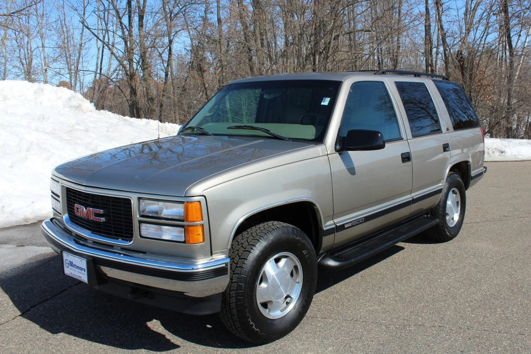 1999 GMC Yukon 1st Gen - Image 2 of 31