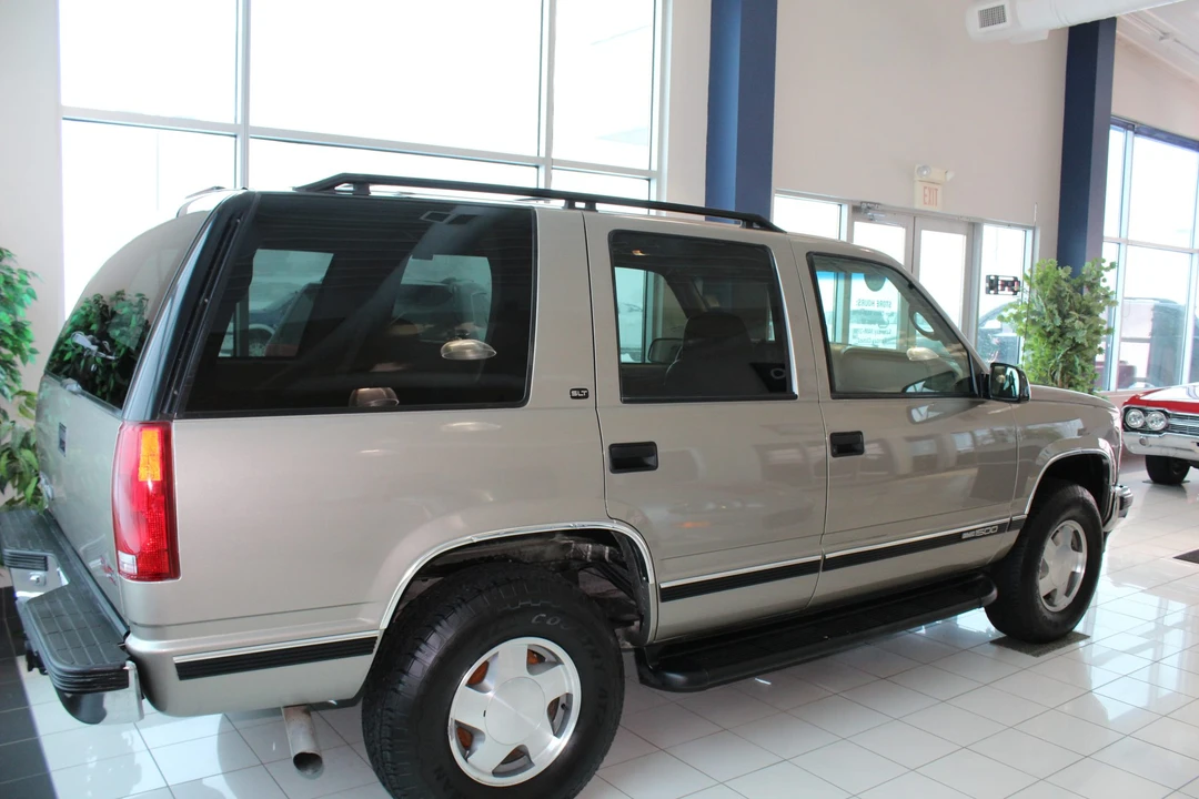 1999 GMC Yukon 1st Gen - Image 22 of 31