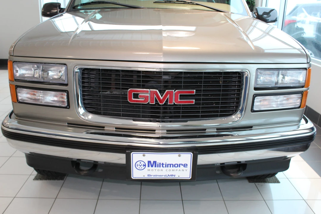 1999 GMC Yukon 1st Gen - Image 24 of 31