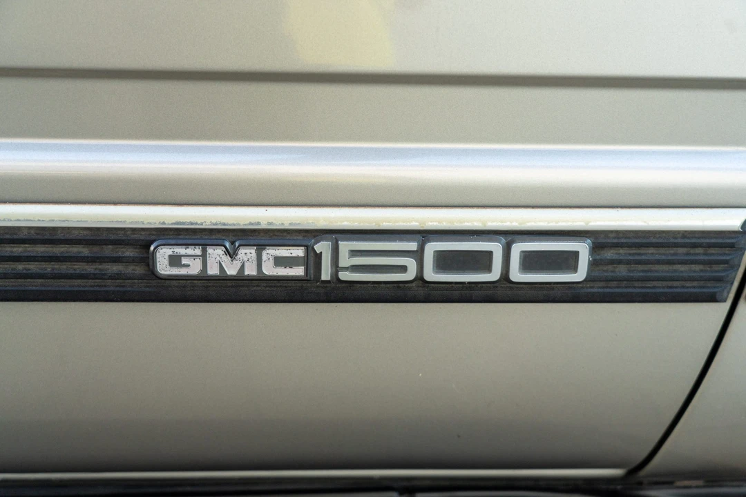 1999 GMC Yukon 1st Gen - Image 23 of 31