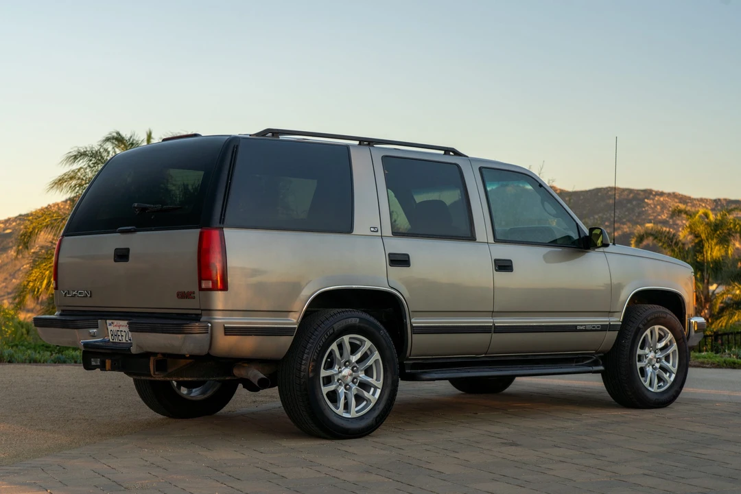 1999 GMC Yukon 1st Gen - Image 5 of 31