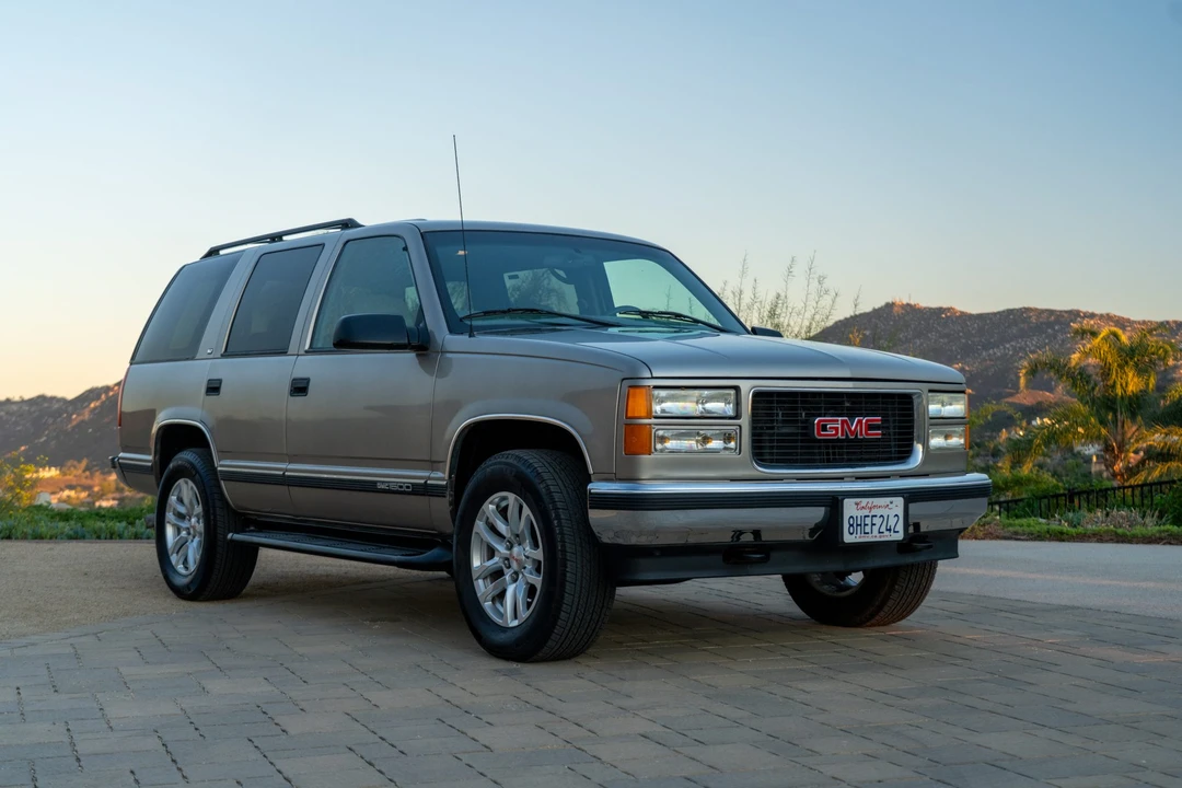 1999 GMC Yukon 1st Gen - Image 3 of 31