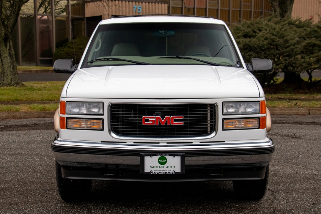 1999 GMC Yukon 1st Gen - Image 18 of 31
