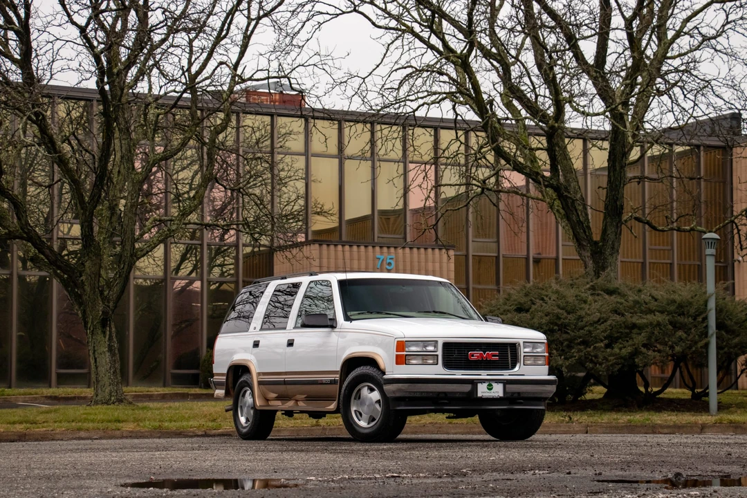 1999 GMC Yukon 1st Gen - Image 15 of 31