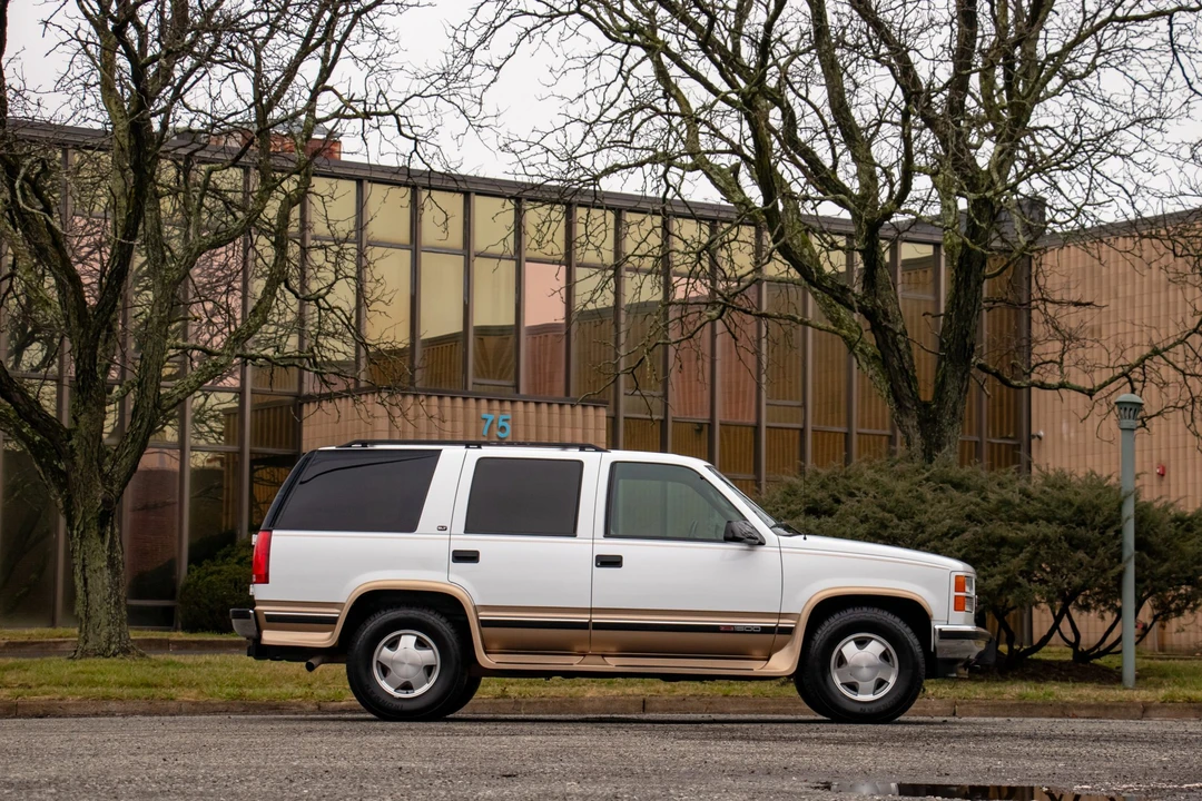 1999 GMC Yukon 1st Gen - Image 14 of 31
