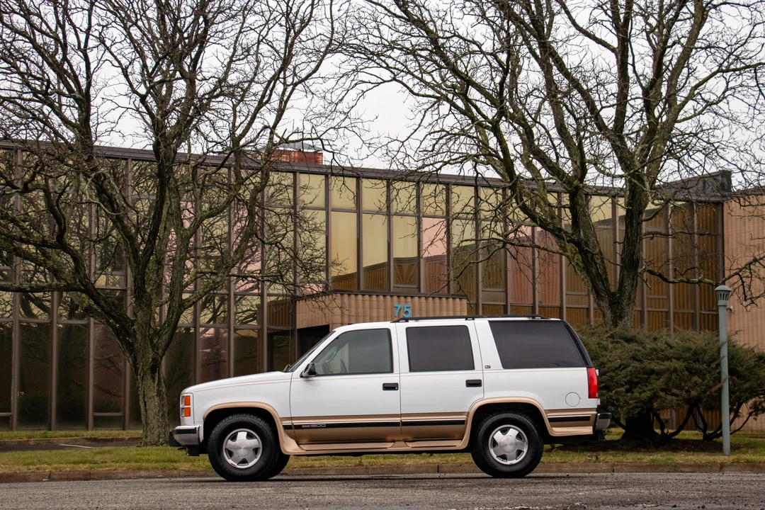1999 GMC Yukon 1st Gen - Image 5 of 31