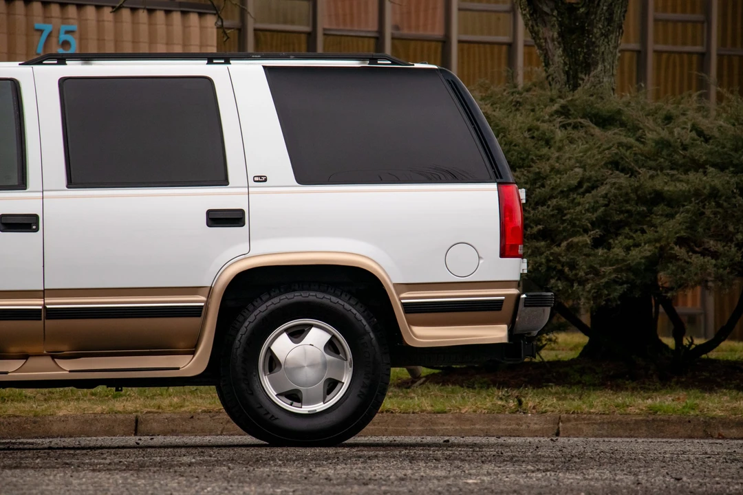 1999 GMC Yukon 1st Gen - Image 26 of 31
