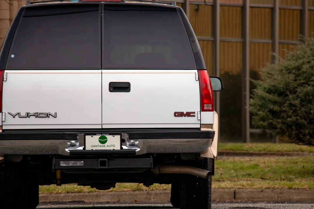 1999 GMC Yukon 1st Gen - Image 30 of 31
