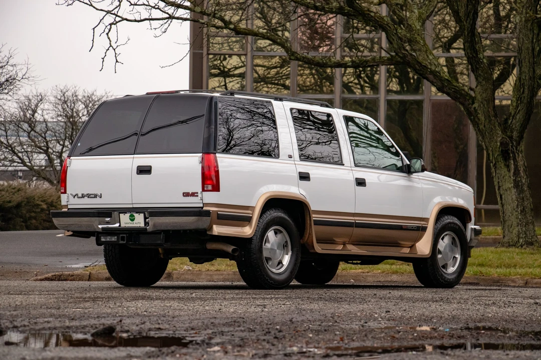 1999 GMC Yukon 1st Gen - Image 12 of 31