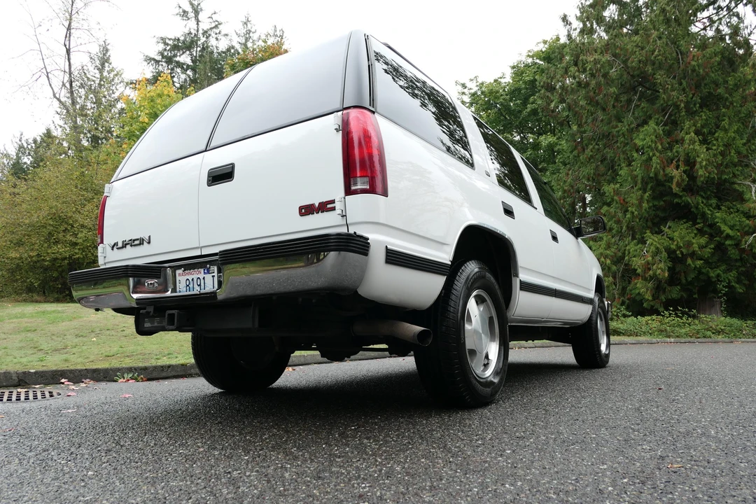 1999 GMC Yukon 2nd Gen - Image 10 of 31