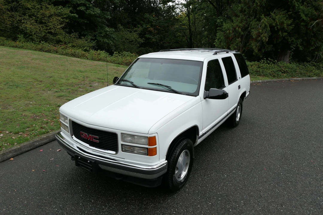 1999 GMC Yukon 2nd Gen - Image 2 of 31