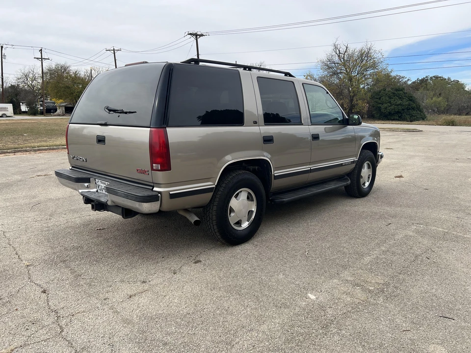 1999 GMC Yukon 1st Gen - Image 14 of 31