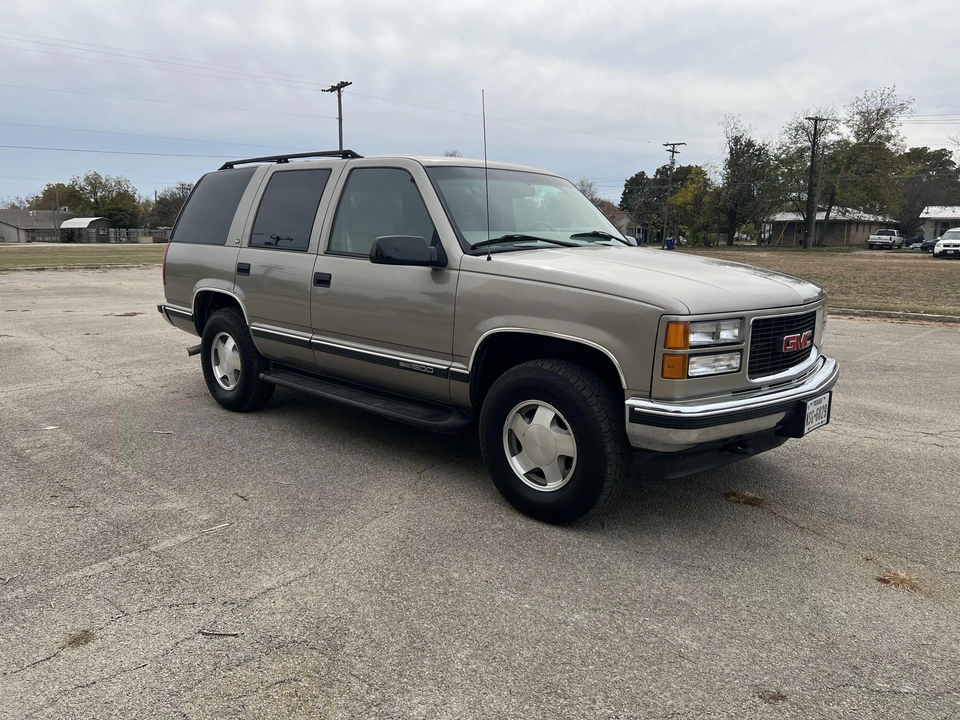 1999 GMC Yukon 1st Gen - Image 16 of 31