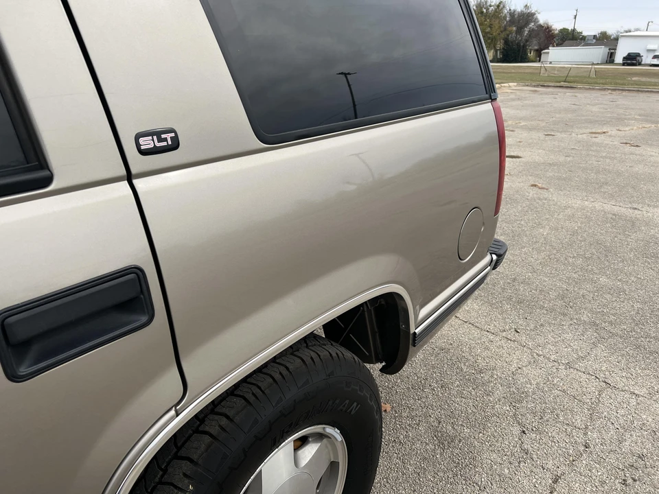 1999 GMC Yukon 1st Gen - Image 23 of 31