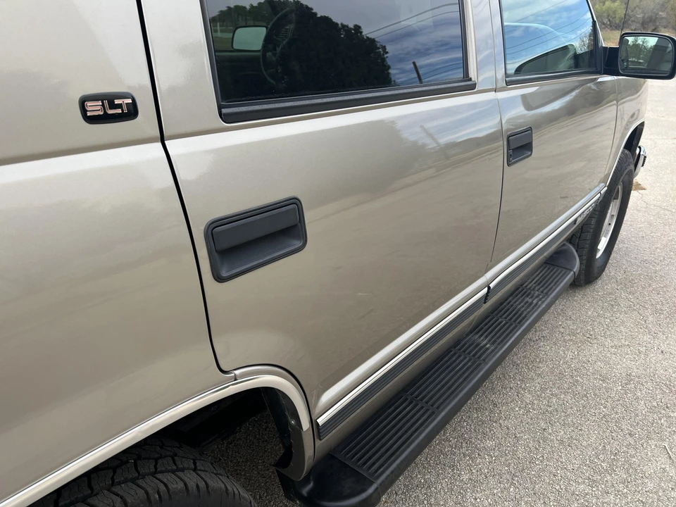 1999 GMC Yukon 1st Gen - Image 26 of 31
