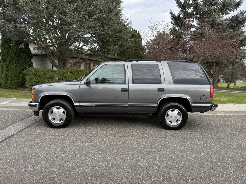 1999 GMC Yukon 1st Gen - Image 3 of 21