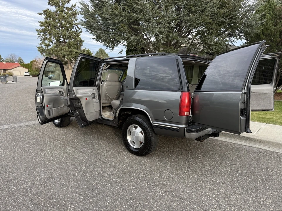 1999 GMC Yukon 1st Gen - Image 12 of 21