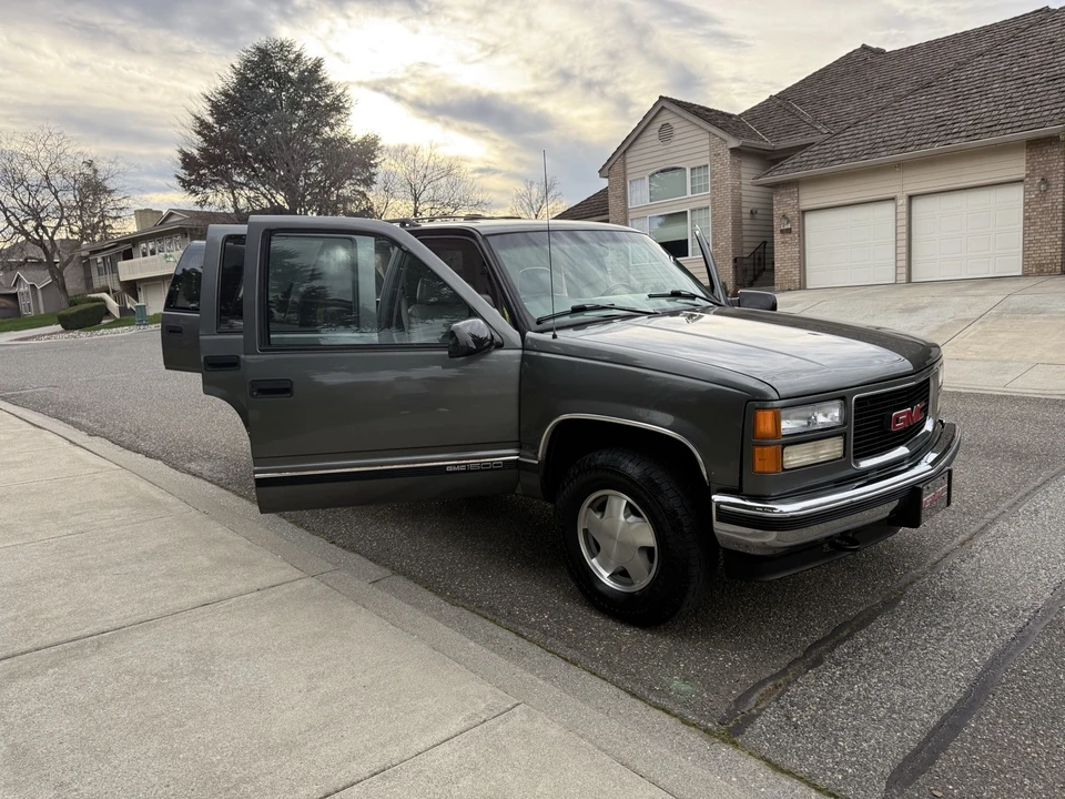 1999 GMC Yukon 1st Gen - Image 16 of 21