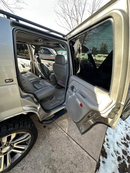 1999 GMC Yukon 1st Gen - Image 13 of 14