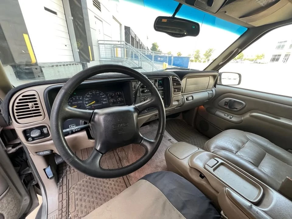 1999 GMC Yukon 1st Gen - Image 10 of 15