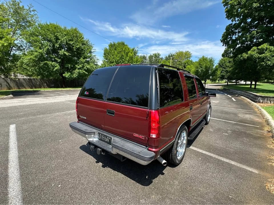 1999 GMC Yukon 1st Gen - Image 2 of 10