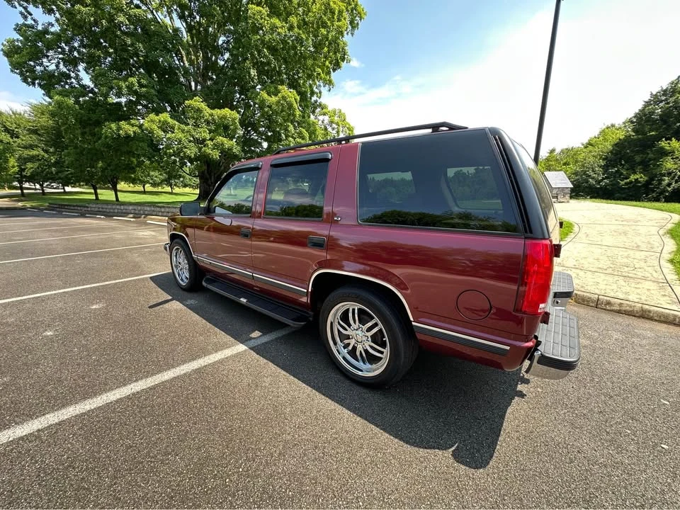 1999 GMC Yukon 1st Gen - Image 3 of 10