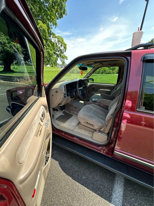 1999 GMC Yukon 1st Gen - Image 5 of 10