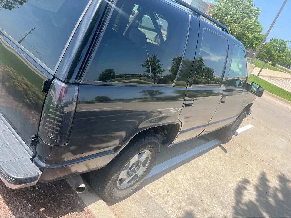 1999 GMC Yukon 1st Gen - Image 4 of 8