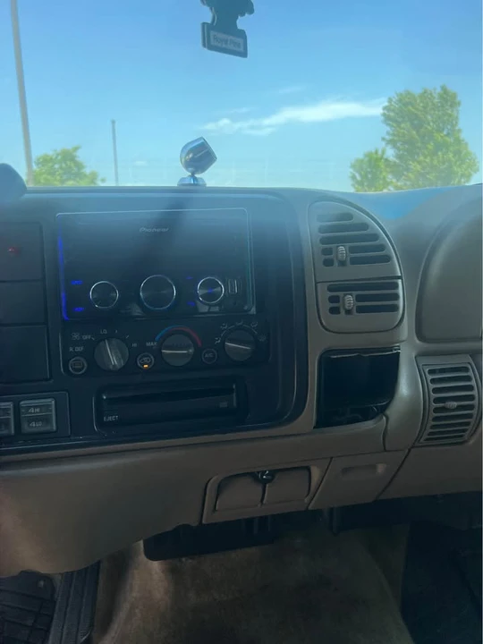 1999 GMC Yukon 1st Gen - Image 6 of 8