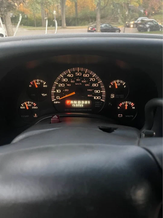1999 GMC Savana - Image 11 of 12