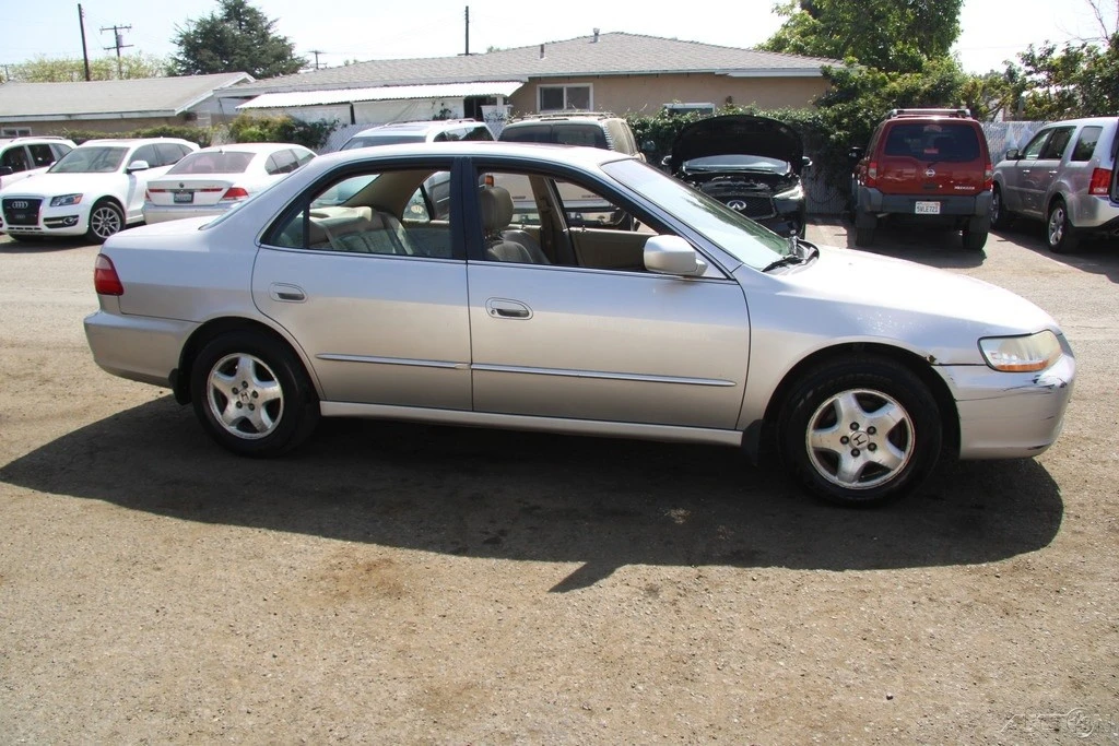 1999 Honda Accord 6th Gen - Image 9 of 21