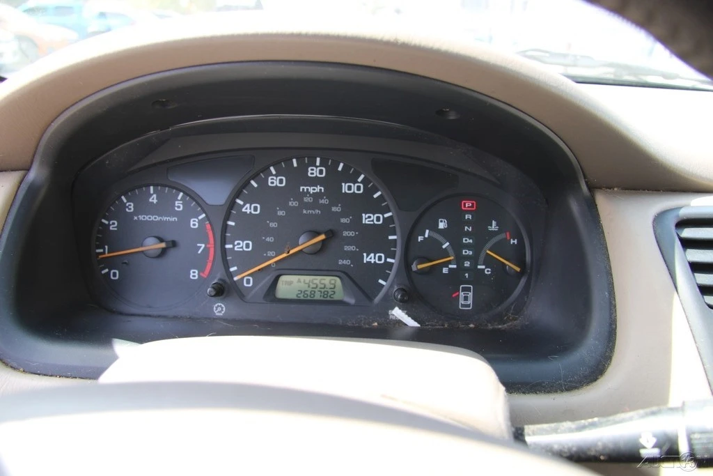 1999 Honda Accord 6th Gen - Image 18 of 21